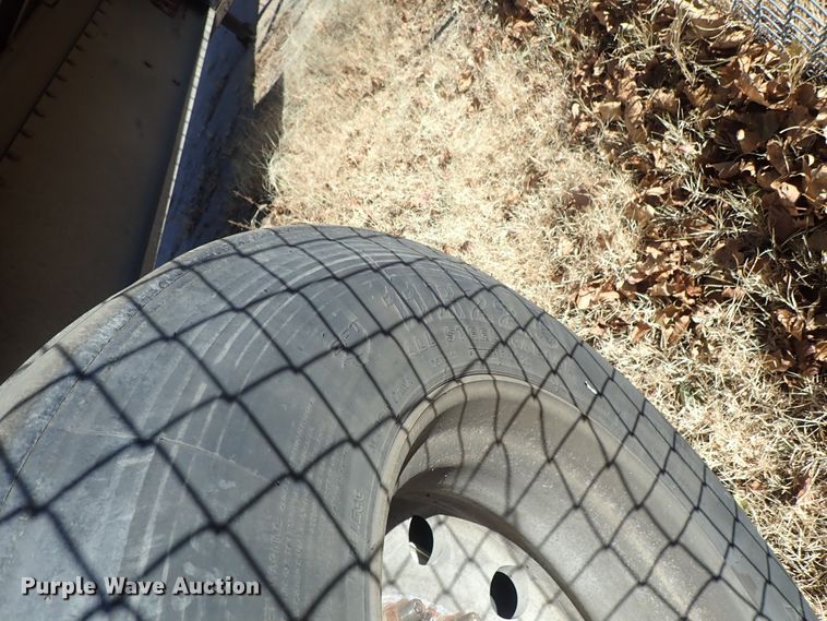 image for item DB7540 1999 Chaparral flatbed trailer