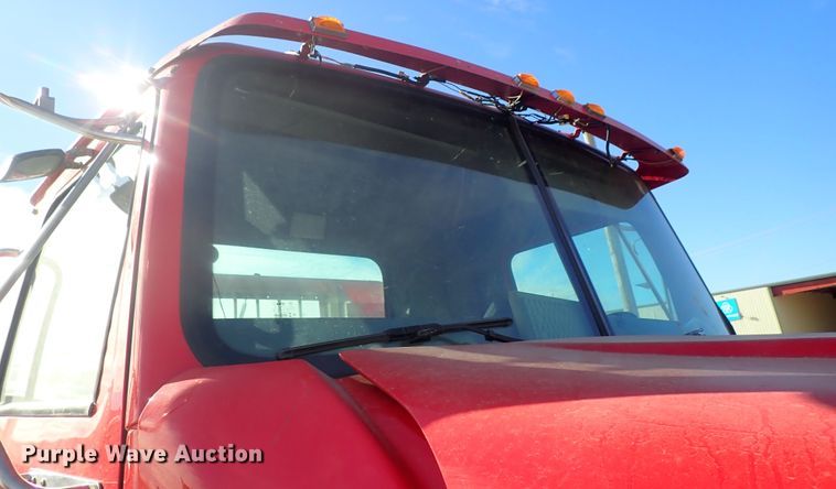 image for item DB7541 2010 Western Star 4900 semi truck