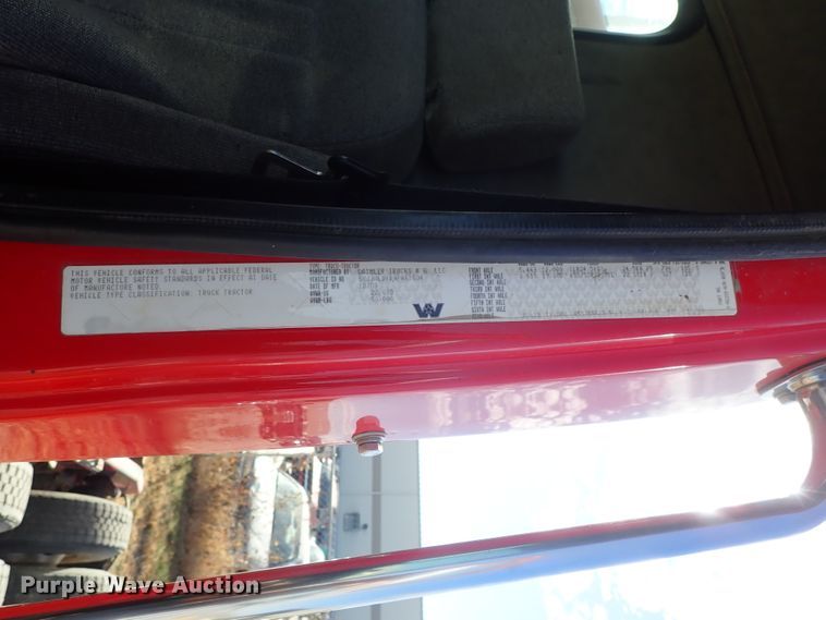 image for item DB7541 2010 Western Star 4900 semi truck