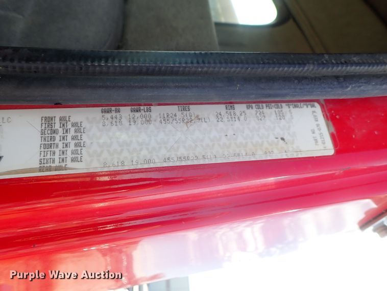 image for item DB7541 2010 Western Star 4900 semi truck