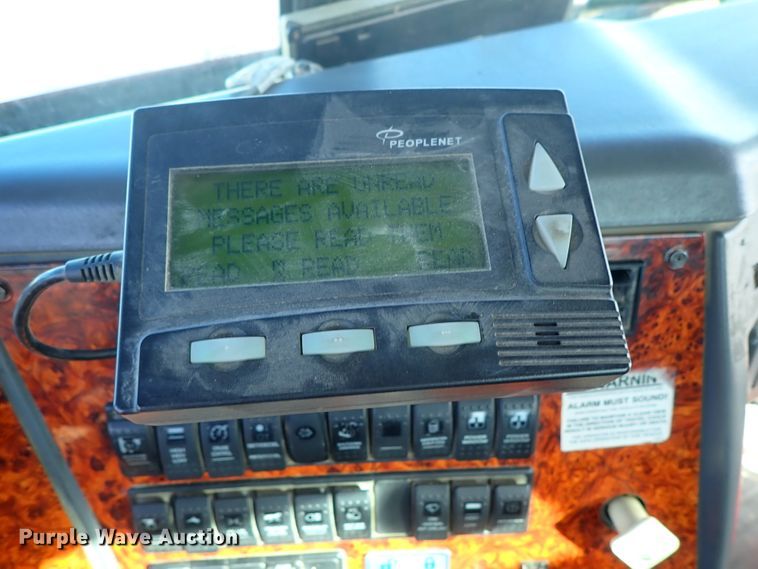 image for item DB7541 2010 Western Star 4900 semi truck