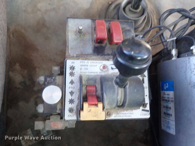 image for item DB7541 2010 Western Star 4900 semi truck