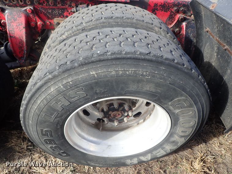 image for item DB7541 2010 Western Star 4900 semi truck