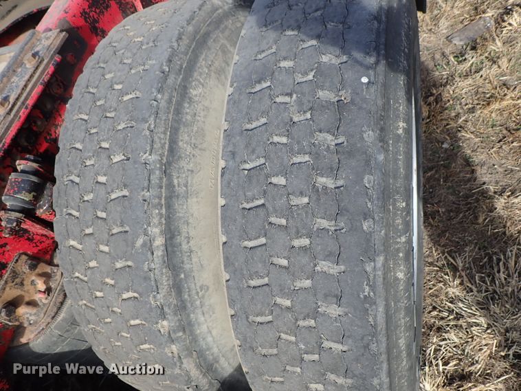 image for item DB7541 2010 Western Star 4900 semi truck