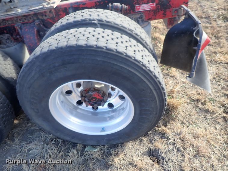 image for item DB7541 2010 Western Star 4900 semi truck