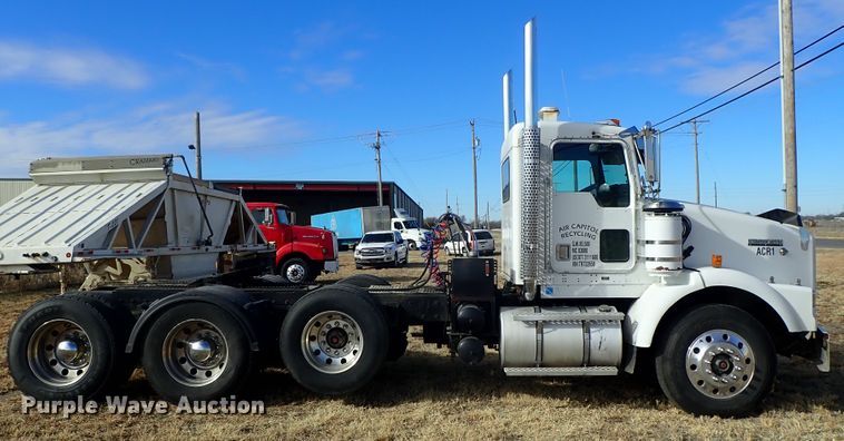 image for item DB7542 1996 Kenworth T800SF semi truck