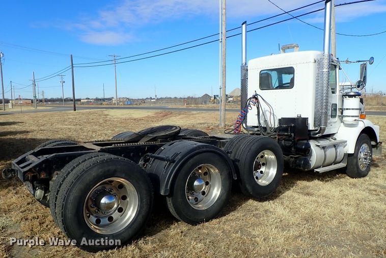 image for item DB7542 1996 Kenworth T800SF semi truck