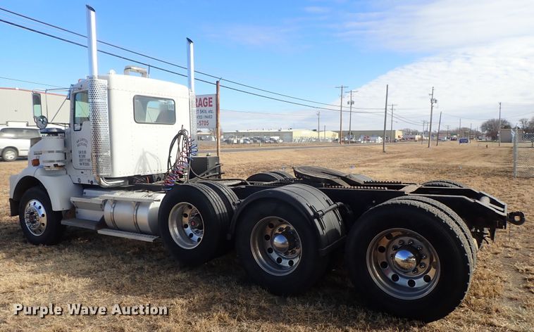 image for item DB7542 1996 Kenworth T800SF semi truck