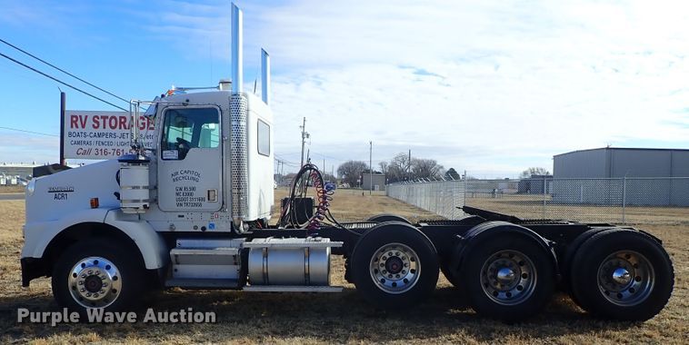 image for item DB7542 1996 Kenworth T800SF semi truck