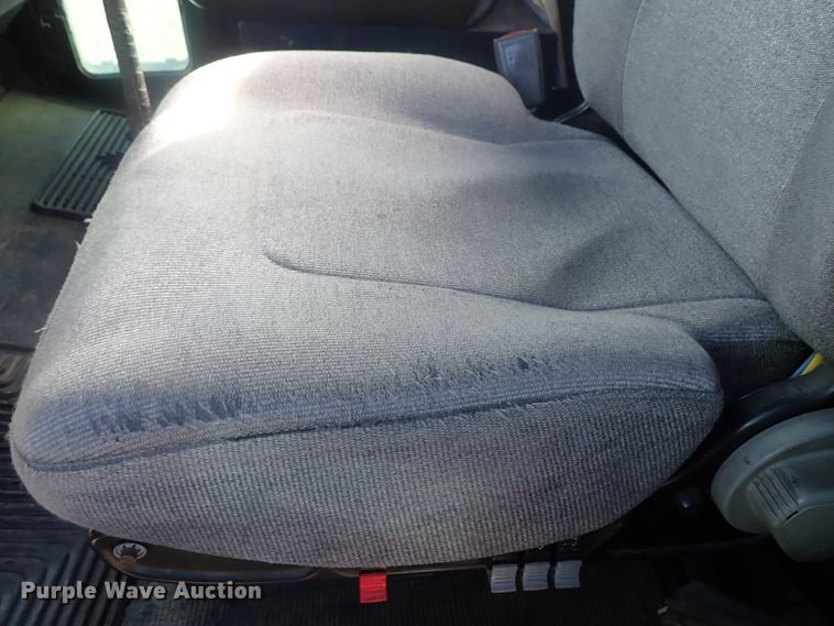 image for item DB7542 1996 Kenworth T800SF semi truck