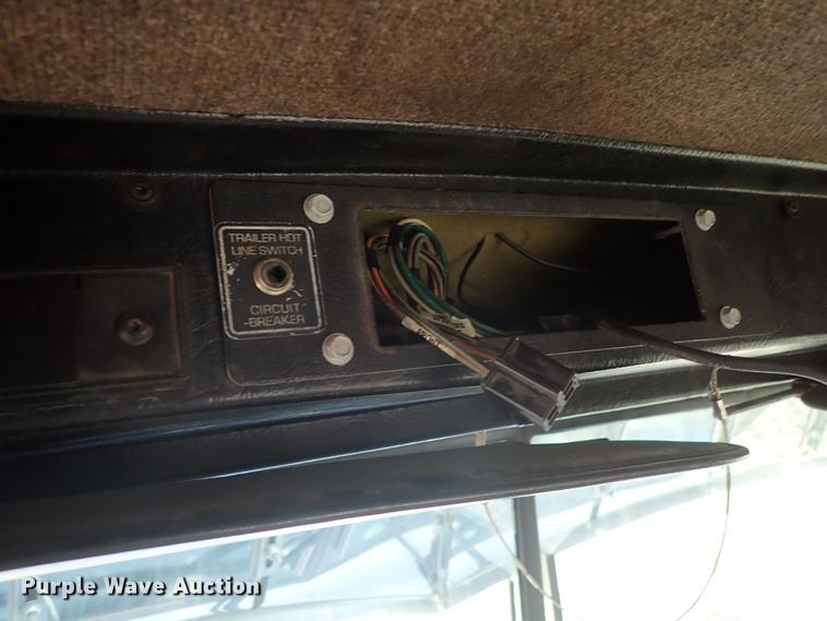 image for item DB7542 1996 Kenworth T800SF semi truck