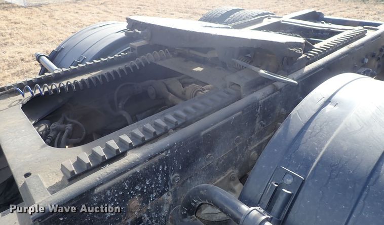 image for item DB7542 1996 Kenworth T800SF semi truck