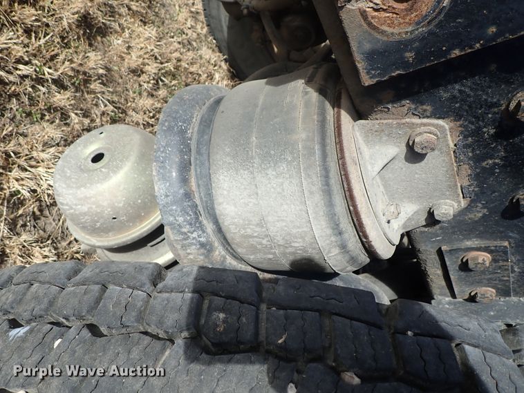 image for item DB7542 1996 Kenworth T800SF semi truck