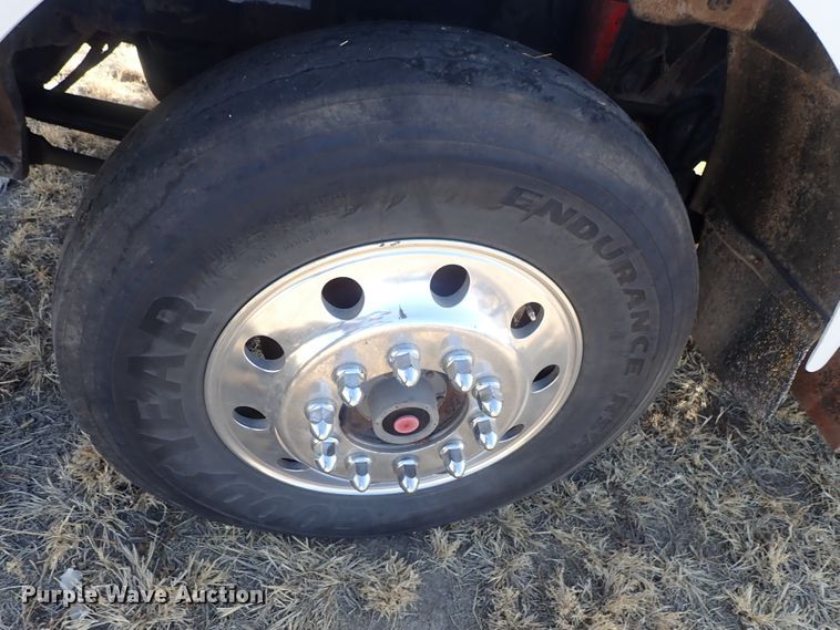 image for item DB7542 1996 Kenworth T800SF semi truck