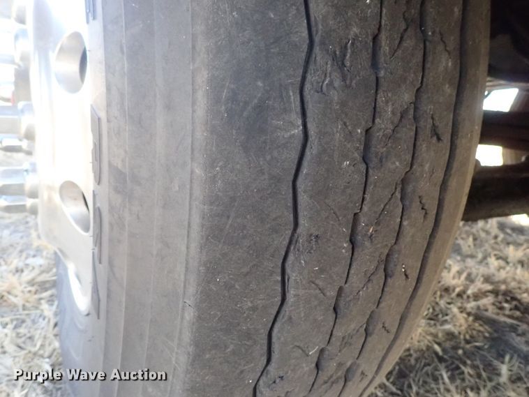 image for item DB7542 1996 Kenworth T800SF semi truck