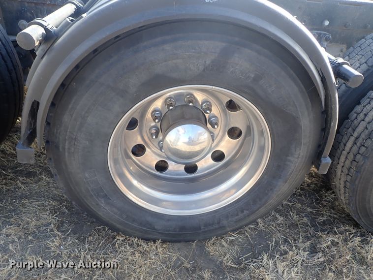 image for item DB7542 1996 Kenworth T800SF semi truck