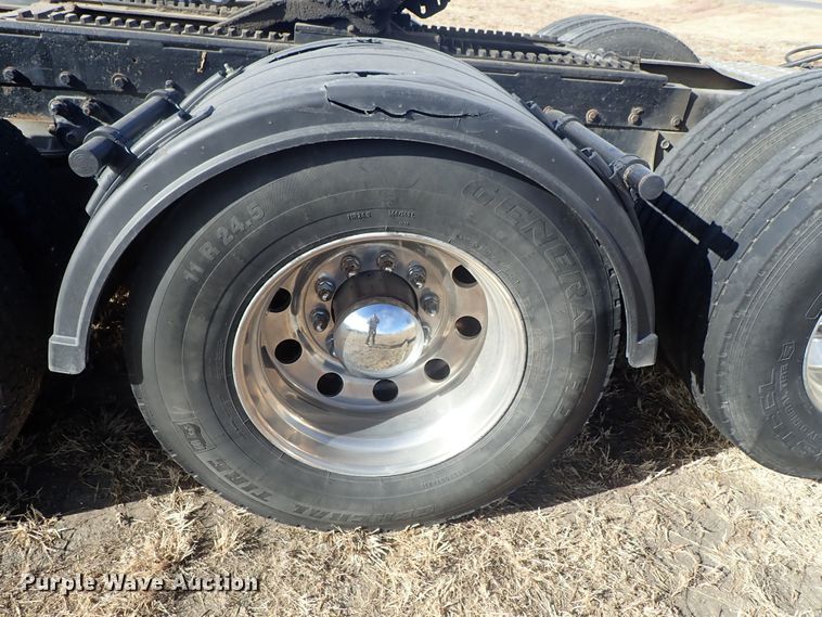 image for item DB7542 1996 Kenworth T800SF semi truck