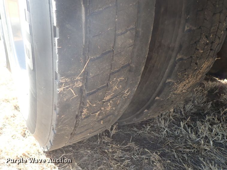 image for item DB7542 1996 Kenworth T800SF semi truck