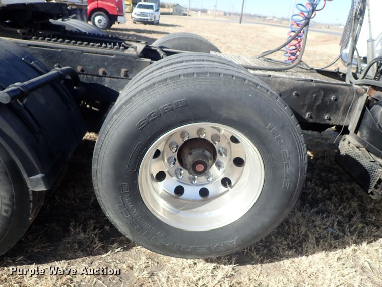 image for item DB7542 1996 Kenworth T800SF semi truck