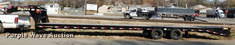 image for item DE4112 2019 Big Tex 25GNHD equipment trailer