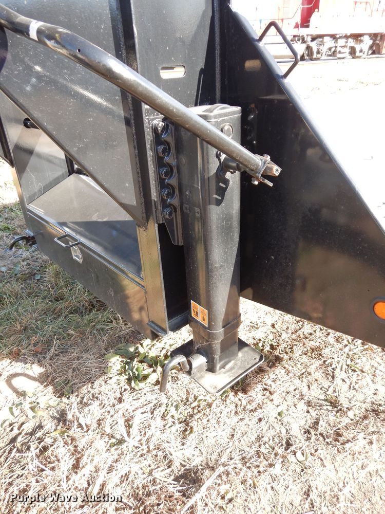 image for item DE4112 2019 Big Tex 25GNHD equipment trailer