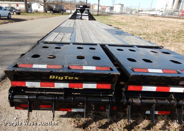 image for item DE4112 2019 Big Tex 25GNHD equipment trailer