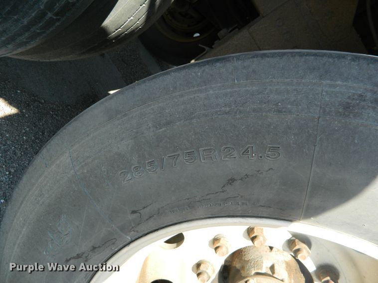 image for item DE4363 2010 Timpte double hopper bottom grain trailer