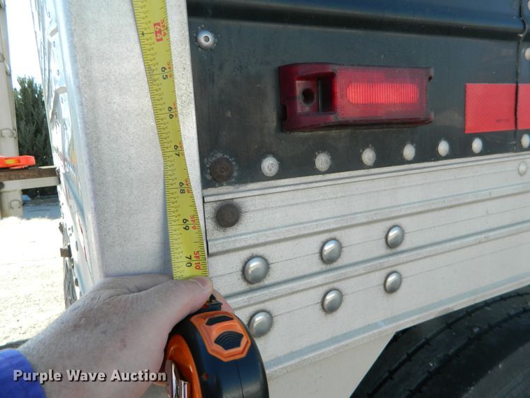 image for item DE4363 2010 Timpte double hopper bottom grain trailer