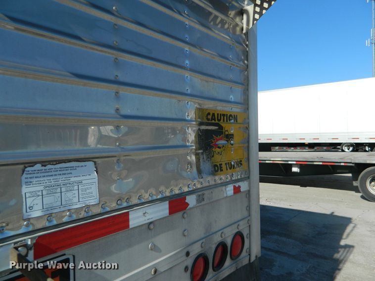 image for item DE4363 2010 Timpte double hopper bottom grain trailer