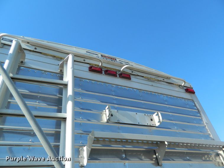 image for item DE4363 2010 Timpte double hopper bottom grain trailer