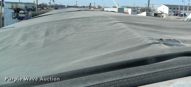 image for item DE4363 2010 Timpte double hopper bottom grain trailer