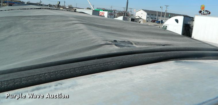 image for item DE4363 2010 Timpte double hopper bottom grain trailer