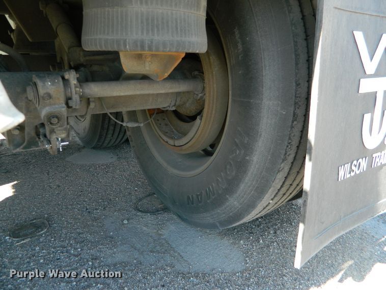 image for item DE4363 2010 Timpte double hopper bottom grain trailer