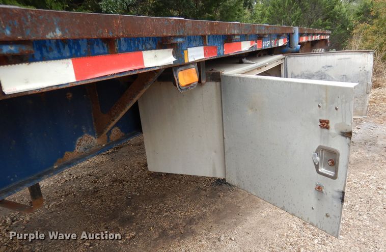 image for item DF2592 1995 Fontaine FTW-5-8048SAW flatbed trailer