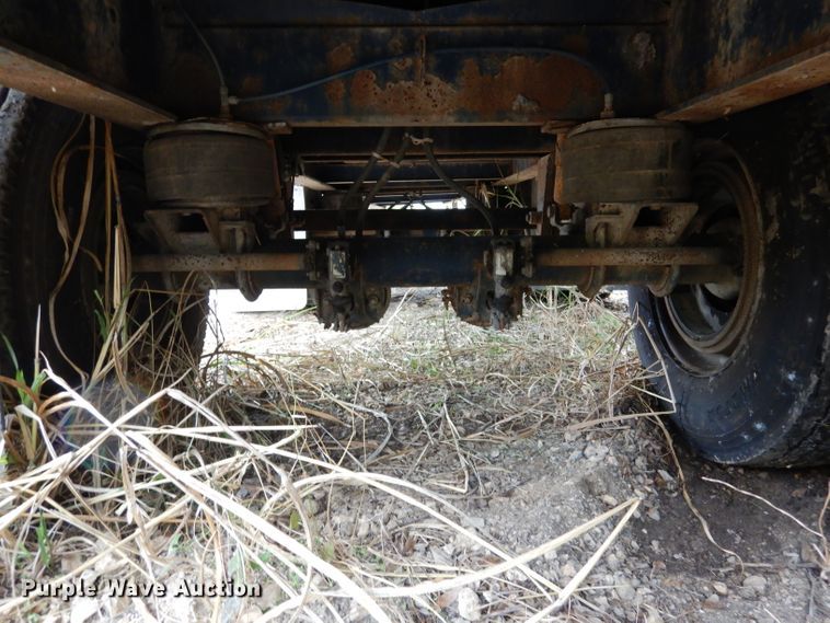 image for item DF2592 1995 Fontaine FTW-5-8048SAW flatbed trailer