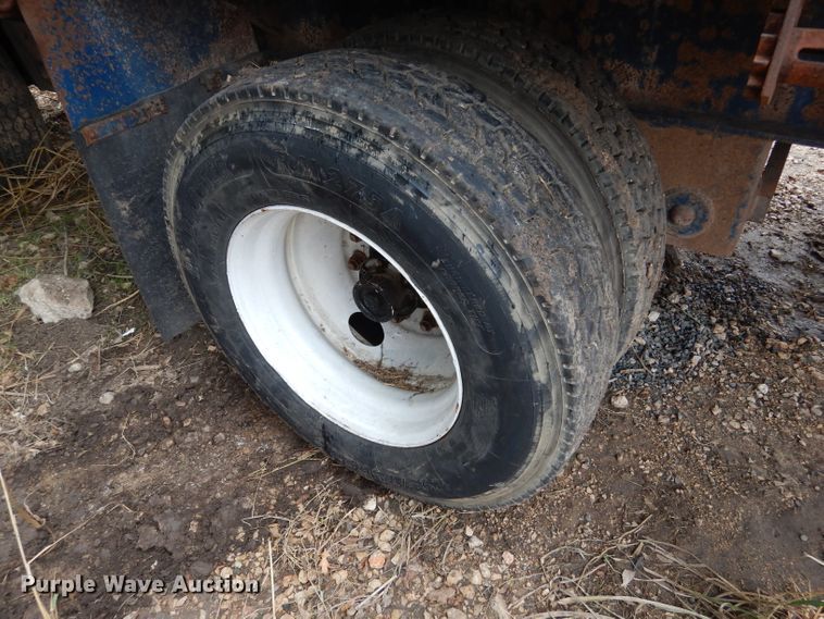 image for item DF2592 1995 Fontaine FTW-5-8048SAW flatbed trailer