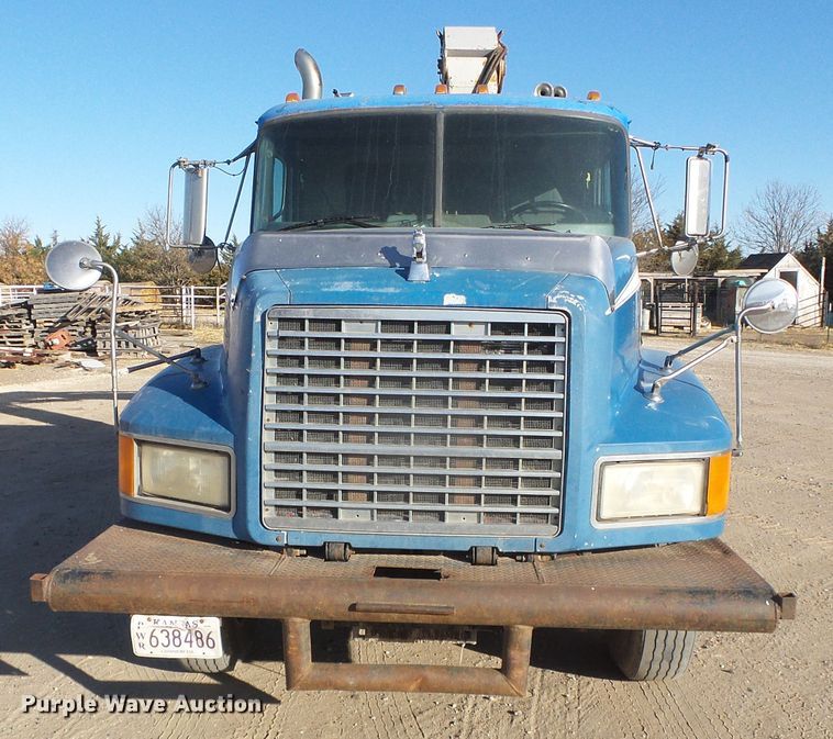 image for item DG0395 1998 Mack CH613 crane truck