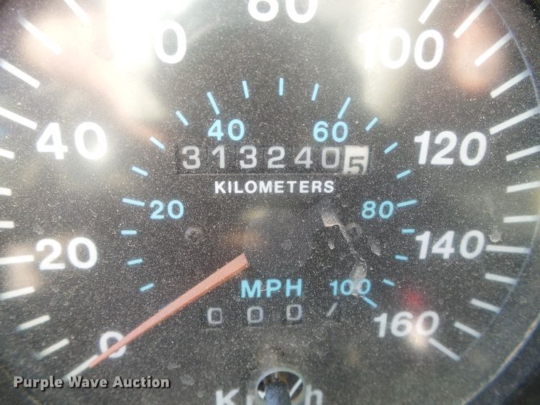 image for item DG0395 1998 Mack CH613 crane truck