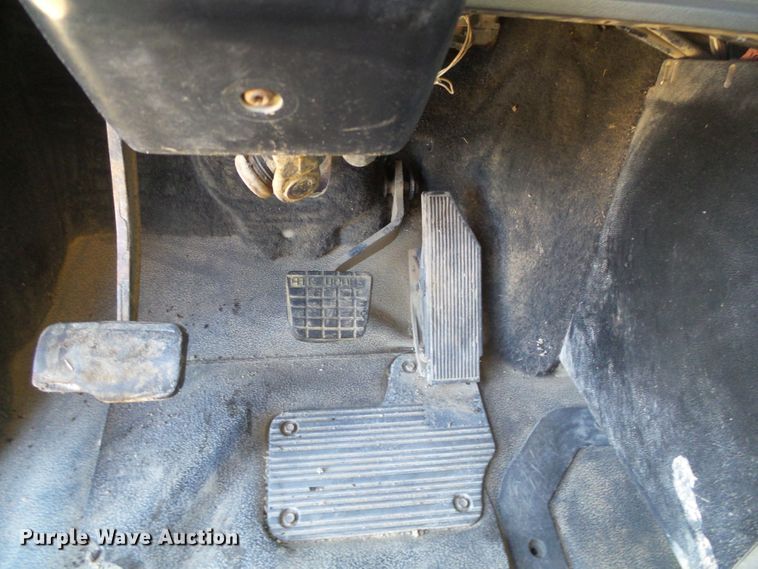 image for item DG0395 1998 Mack CH613 crane truck