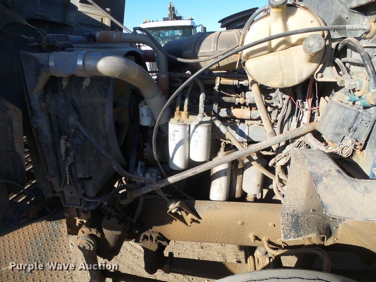 image for item DG0395 1998 Mack CH613 crane truck