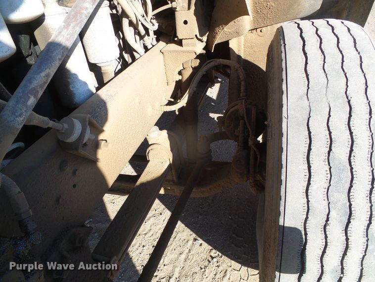 image for item DG0395 1998 Mack CH613 crane truck