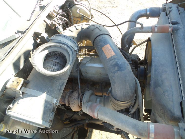 image for item DG0395 1998 Mack CH613 crane truck