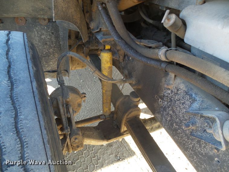 image for item DG0395 1998 Mack CH613 crane truck