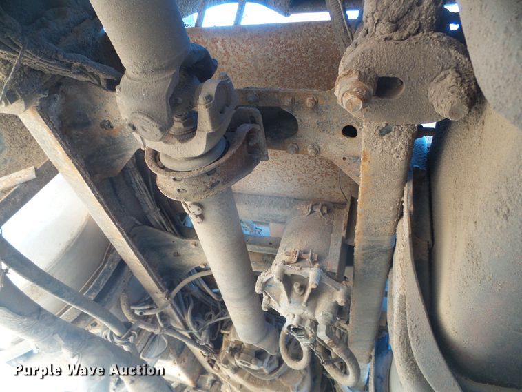 image for item DG0395 1998 Mack CH613 crane truck