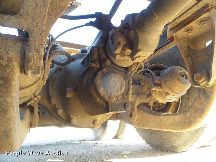 image for item DG0395 1998 Mack CH613 crane truck