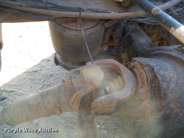 image for item DG0395 1998 Mack CH613 crane truck