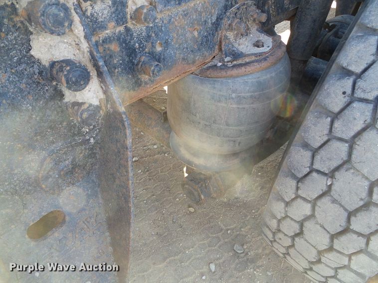 image for item DG0395 1998 Mack CH613 crane truck