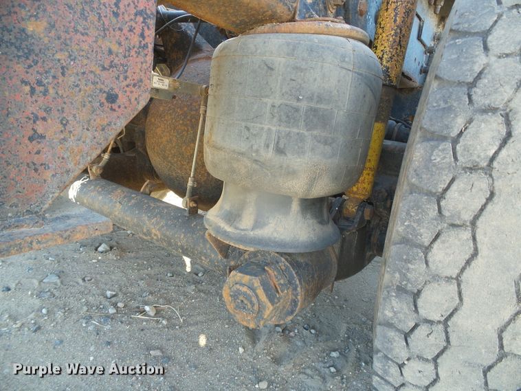 image for item DG0395 1998 Mack CH613 crane truck