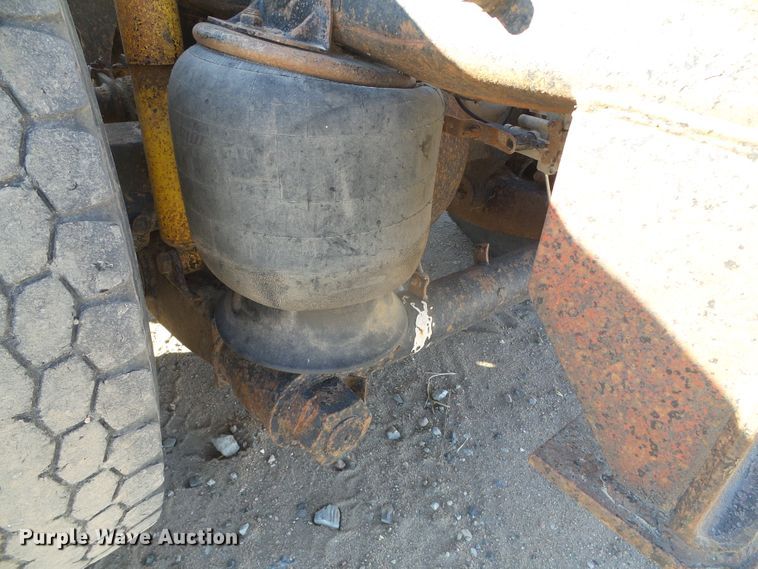 image for item DG0395 1998 Mack CH613 crane truck