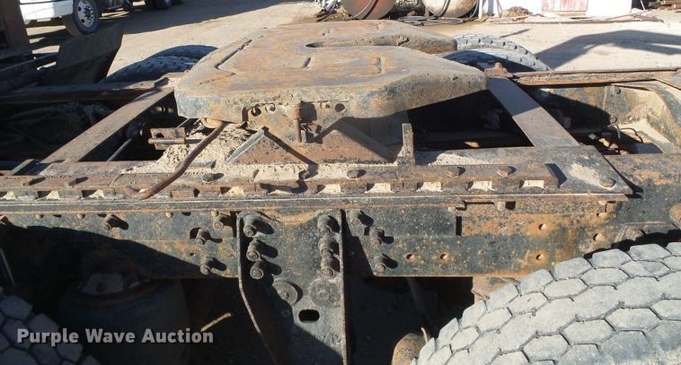 image for item DG0395 1998 Mack CH613 crane truck